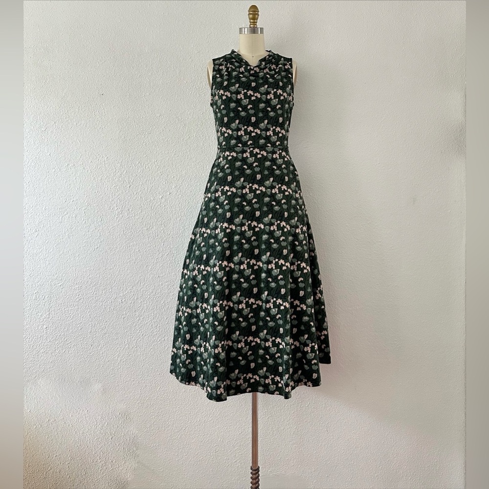 Fit & flare cowl neck dark green floral dress